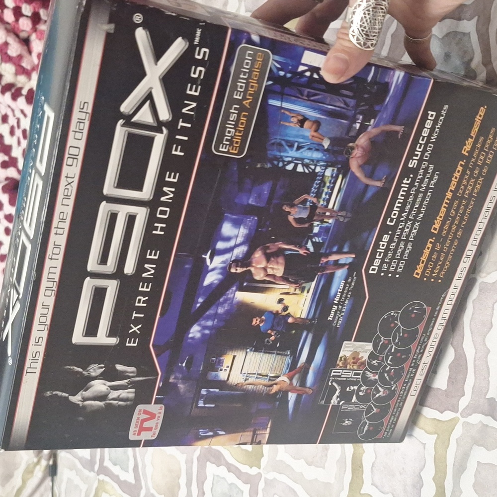 Beachbody P90X Extreme Home Fitness Set - Black and White